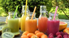 <strong>10 Benefícios do suco detox no dia a dia</strong>